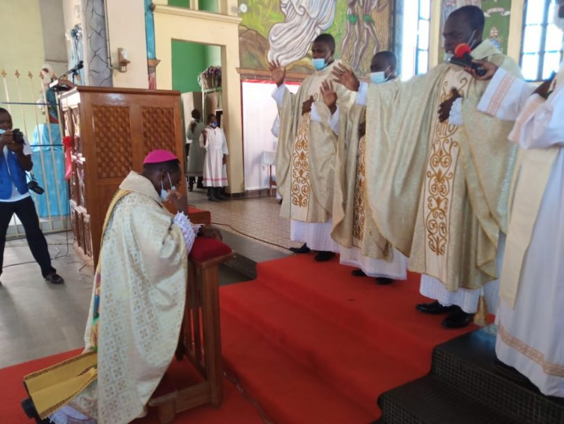 ORDINATION DANS LE DIOCÈSE D'ANEHO